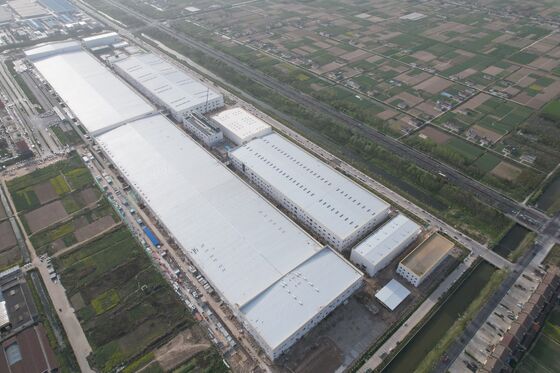 Construcción modular de estructura de acero preperforada, planta industrial ensamblada en el sitio, taller multifunción, casa de almacenamiento logístico con accesorios de construcción combinados
